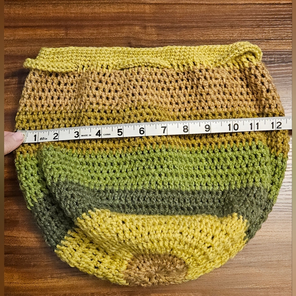 Crochet Drawstring Backpack - Green & Tan - Picture 4 of 6